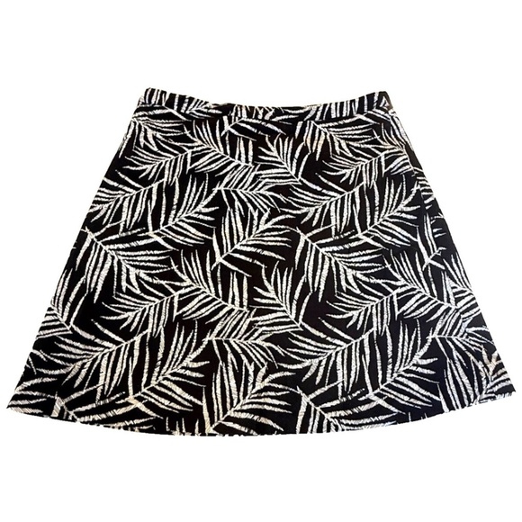 Margaret M - A Line Black Skirt with Palm Print; Stretch; Women's Size M - Picture 1 of 8